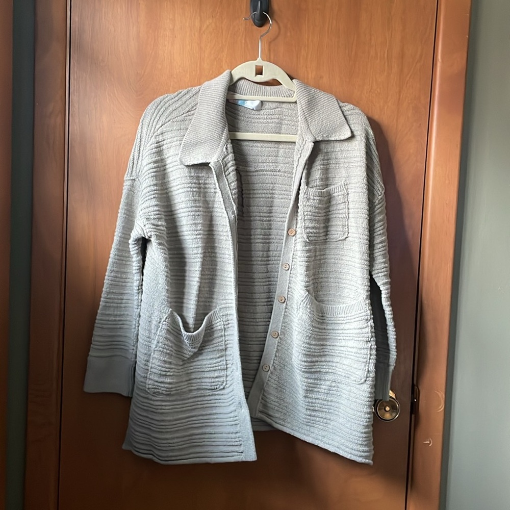 FP beach sweater